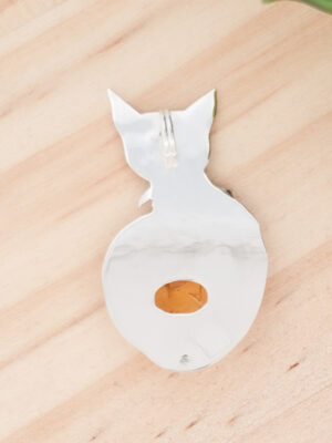 Collier en argent en forme de renard serti d'une Opale de feu