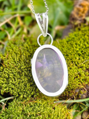 Arrière d'un collier en argent serti d'une Amétrine ovale