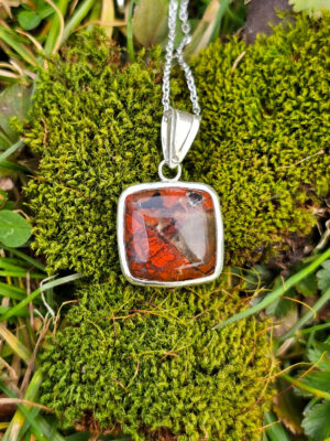 Collier Jaspe rouge - "Terre de feu"