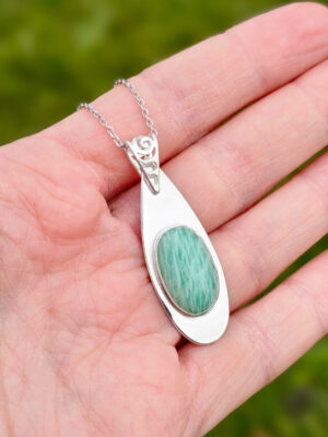 Collier en argent serti d'une Amazonite en forme d'ovale
