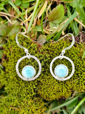 Boucles d'oreilles en argent serties de larimar