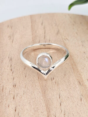 Bague en argent sertie d'une péristérite