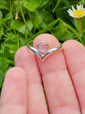 Bague en argent sertie d'une péristérite