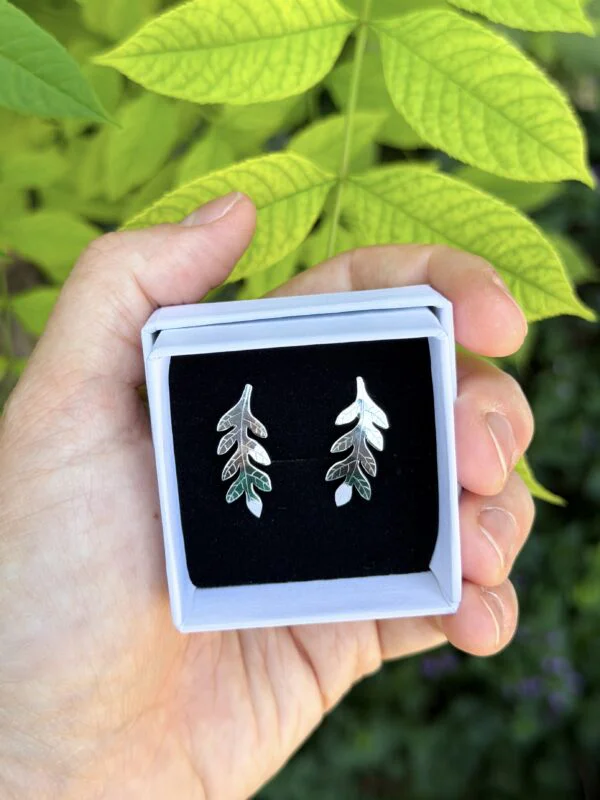 Boucles d'oreilles en argent en forme de feuilles