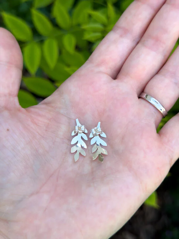 Boucles d'oreilles en argent en forme de feuilles